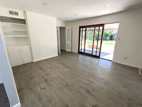 3736 Orangerie Way in Carmichael, CA - Building Photo - Building Photo