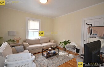 124 Academy Hill Rd in Boston, MA - Building Photo - Building Photo