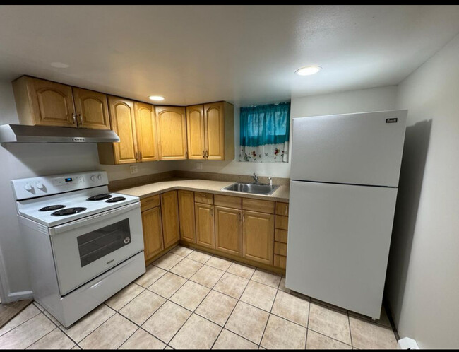 property at 522 Bayport Ave