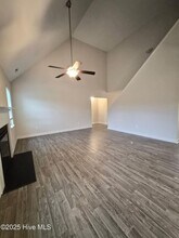 616 Riggs Rd in Hubert, NC - Building Photo - Building Photo