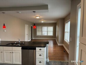 161 Post Rd in Fairfield, CT - Building Photo - Building Photo