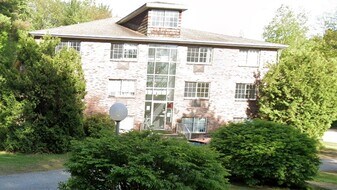 Tall Pines Apartments in Lewiston, ME - Building Photo
