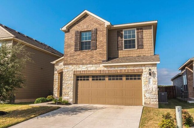 10108 Wading Pool Path in Austin, TX - Building Photo - Building Photo