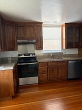 214 Walnut St in Petaluma, CA - Building Photo - Building Photo