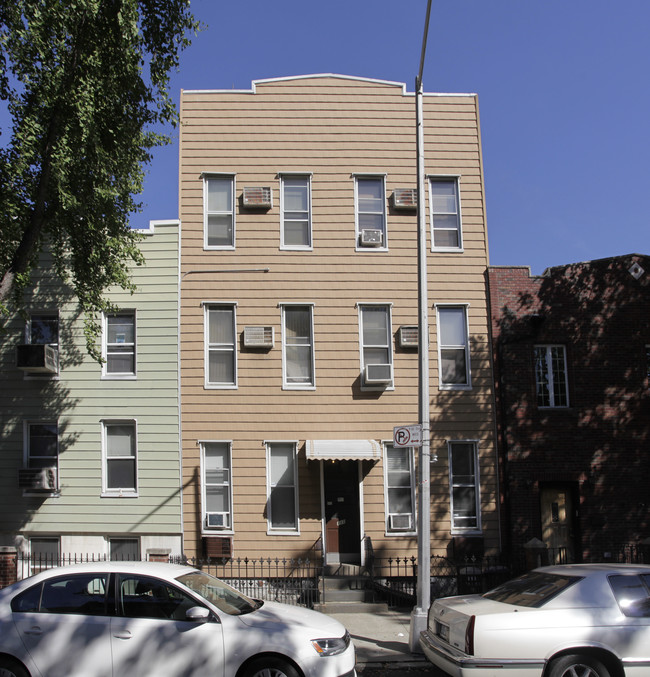 111 Skillman Ave in Brooklyn, NY - Building Photo - Building Photo