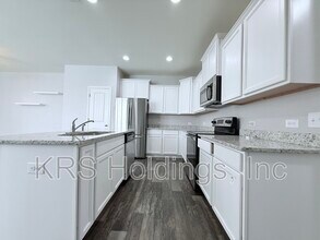 81 Hill Shore Ln in Clayton, NC - Building Photo - Building Photo