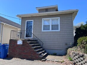 107 Highway 35 in South Amboy, NJ - Foto de edificio - Building Photo