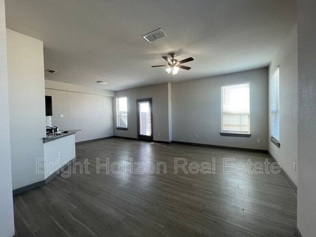 10604 Tube Dr in Hurst, TX - Building Photo - Building Photo