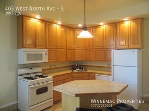 403 W North Ave in Chicago, IL - Building Photo - Building Photo