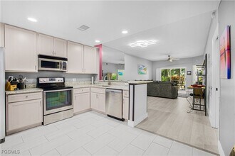 3921 Leeward Passage Ct in Bonita Springs, FL - Building Photo - Building Photo