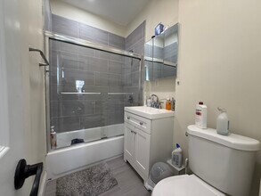27 Woodward St, Unit 3 in Boston, MA - Building Photo - Building Photo