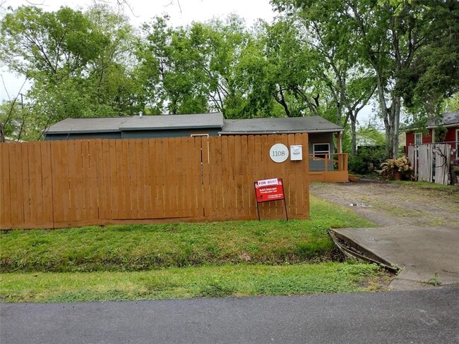 property at 1108 Niagara St