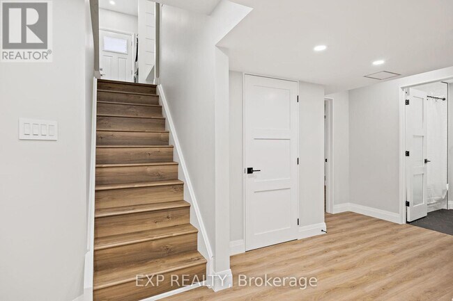 19 Masters Green Crescent in Brampton, ON - Building Photo - Building Photo