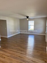 8444 Chisholm Rd in Pensacola, FL - Building Photo - Building Photo