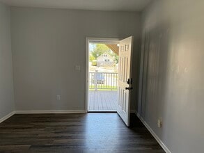 301 S Matlack St, Unit APT A - 1st Floor in West Chester, PA - Building Photo - Building Photo