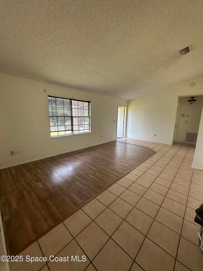 2367 Angel Rd in Palm Bay, FL - Building Photo - Building Photo