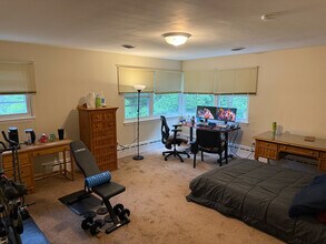3412 University Blvd E, Unit First Floor Unit B in Hyattsville, MD - Building Photo - Building Photo