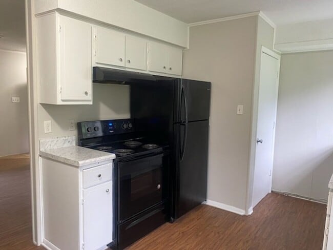 4112 S Dowfield Dr in Fayetteville, NC - Building Photo - Building Photo