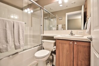 125 Laurel Grove Ln in San Jose, CA - Building Photo - Building Photo
