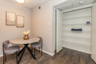 Eagle's Point Apartments in Fort Worth, TX - Building Photo - Building Photo