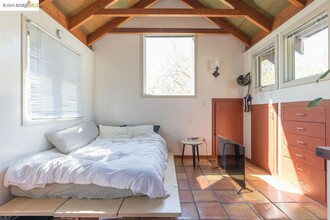1415 Alcatraz Ave in Berkeley, CA - Building Photo - Building Photo