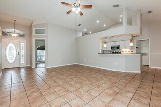 2607 Pine Valley Dr in Lakeland, FL - Building Photo - Building Photo