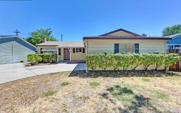 7465 24th St in Sacramento, CA - Building Photo - Building Photo