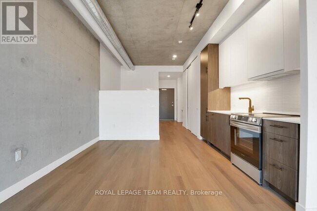 10 James St in Ottawa, ON - Building Photo - Building Photo