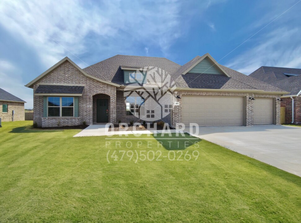 1047 Giulia Ave in Springdale, AR - Building Photo