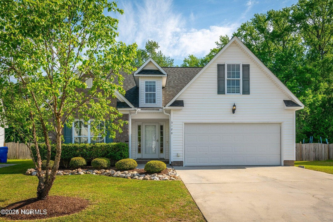 3120 Pacolet Dr in Greenville, NC - Foto de edificio