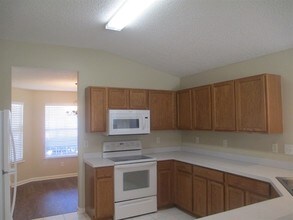 14428 Woodfield Cir N in Jacksonville, FL - Building Photo - Building Photo