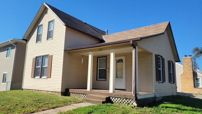 property at 820 Windom St