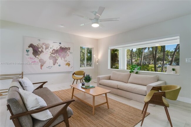 819 Hollywood Blvd in Hollywood, FL - Building Photo - Building Photo