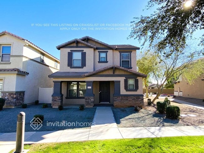 property at 5832 E Holmes Ave