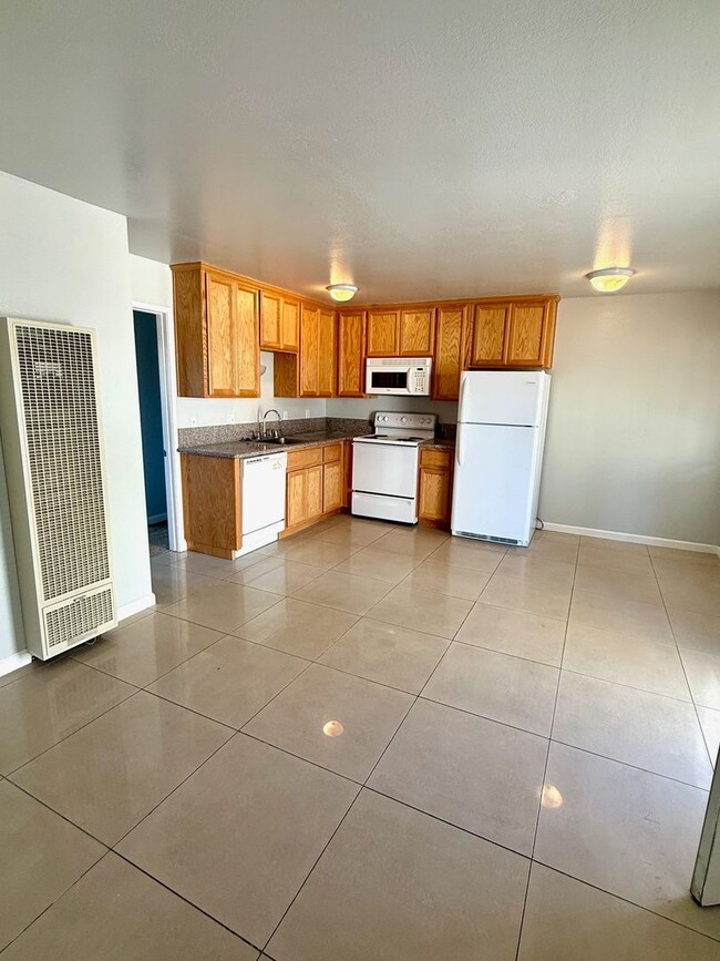 property at 336 E Sycamore St