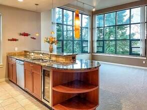 16275 NE 85th St in Redmond, WA - Building Photo - Building Photo