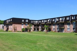 Georgian Manor Apartments