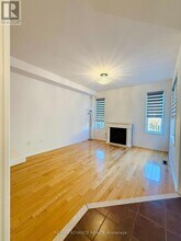 137 Laramie Crescent in Vaughan, ON - Building Photo - Building Photo