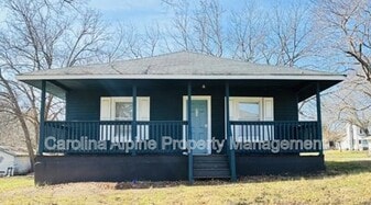 317 N Dilling St in Kings Mountain, NC - Building Photo