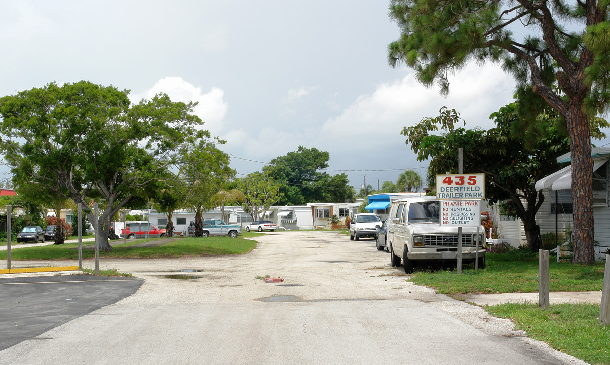 435 S Federal Hwy in Deerfield Beach, FL - Building Photo