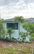 1621 N K St in Lake Worth Beach, FL - Foto de edificio - Building Photo