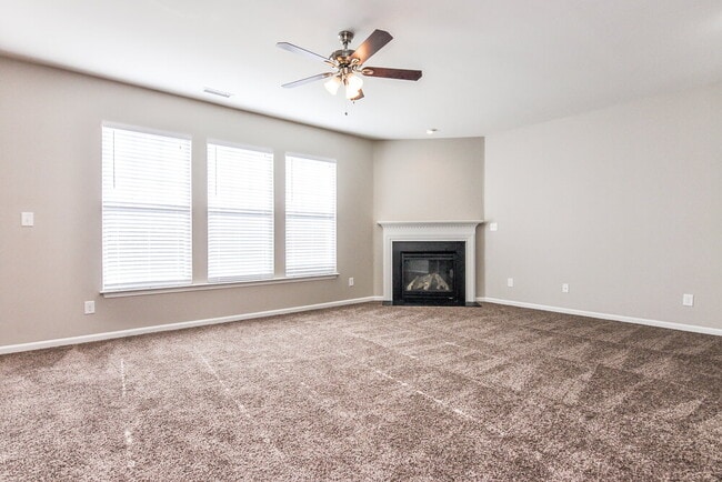 698 Shefford Town Dr in Rolesville, NC - Building Photo - Building Photo