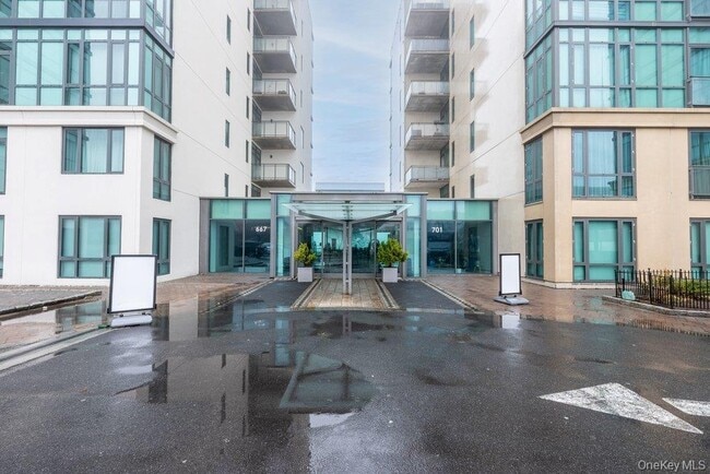 property at 701 Ridge Hill Boulevard