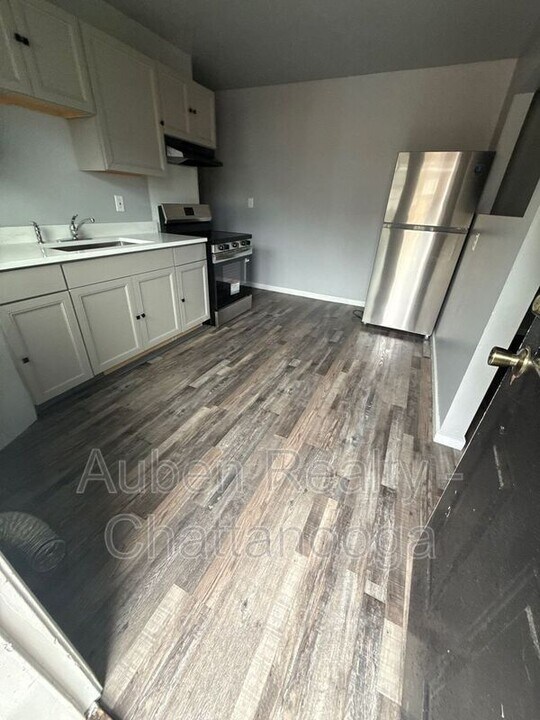 1802 Wilcox Blvd in Chattanooga, TN - Building Photo