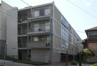 3830 Harrison St in Oakland, CA - Building Photo - Building Photo