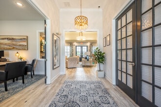 Almaville Apartment Homes in Smyrna, TN - Foto de edificio - Building Photo
