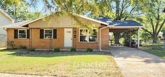 2382 Battlefield Dr in Florissant, MO - Building Photo