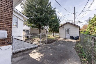2416 Sherry Rd in Louisville, KY - Building Photo - Building Photo