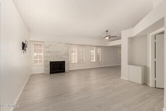 11860 N 40th Way in Phoenix, AZ - Building Photo - Building Photo