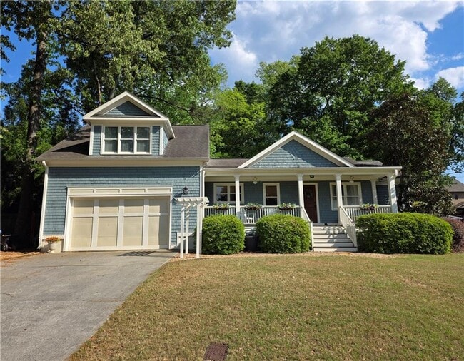 property at 2076 Anderson Dr SE
